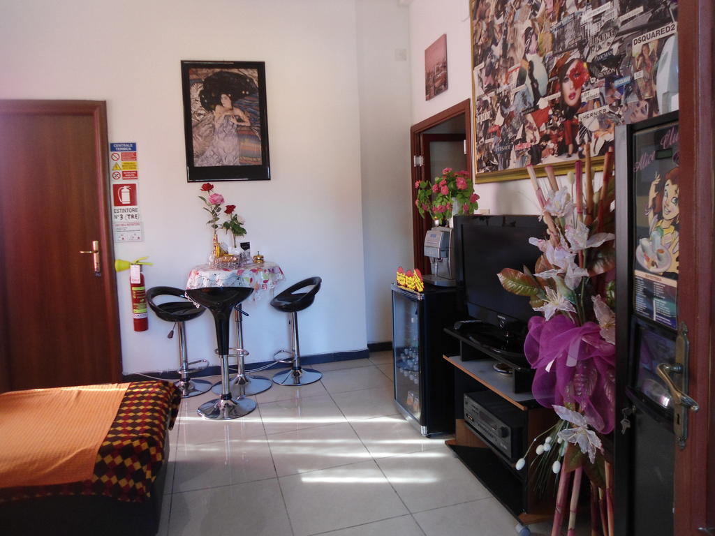 Hotel Houston Livorno - Struttura Esclusivamente Turistica - Not For Business Or Workers Dış mekan fotoğraf