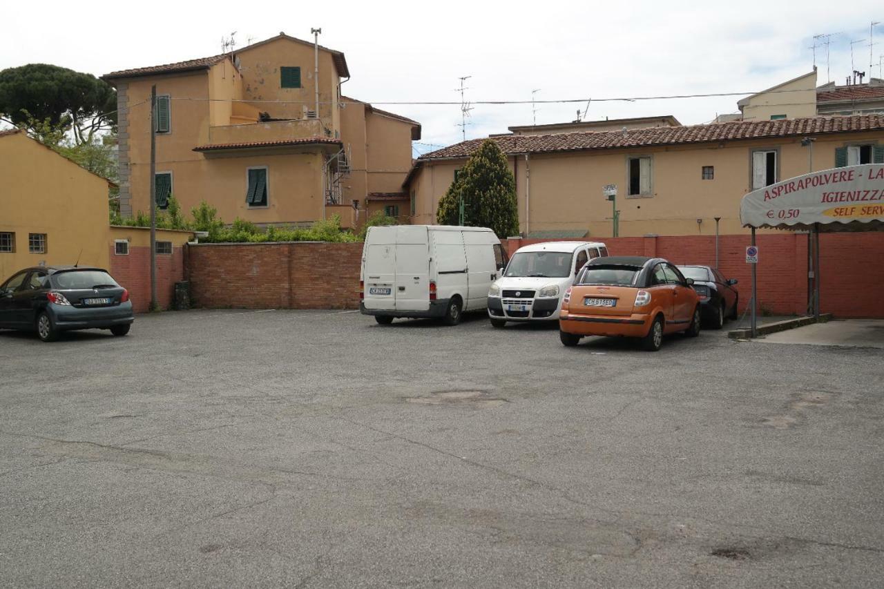 Hotel Houston Livorno - Struttura Esclusivamente Turistica - Not For Business Or Workers Dış mekan fotoğraf