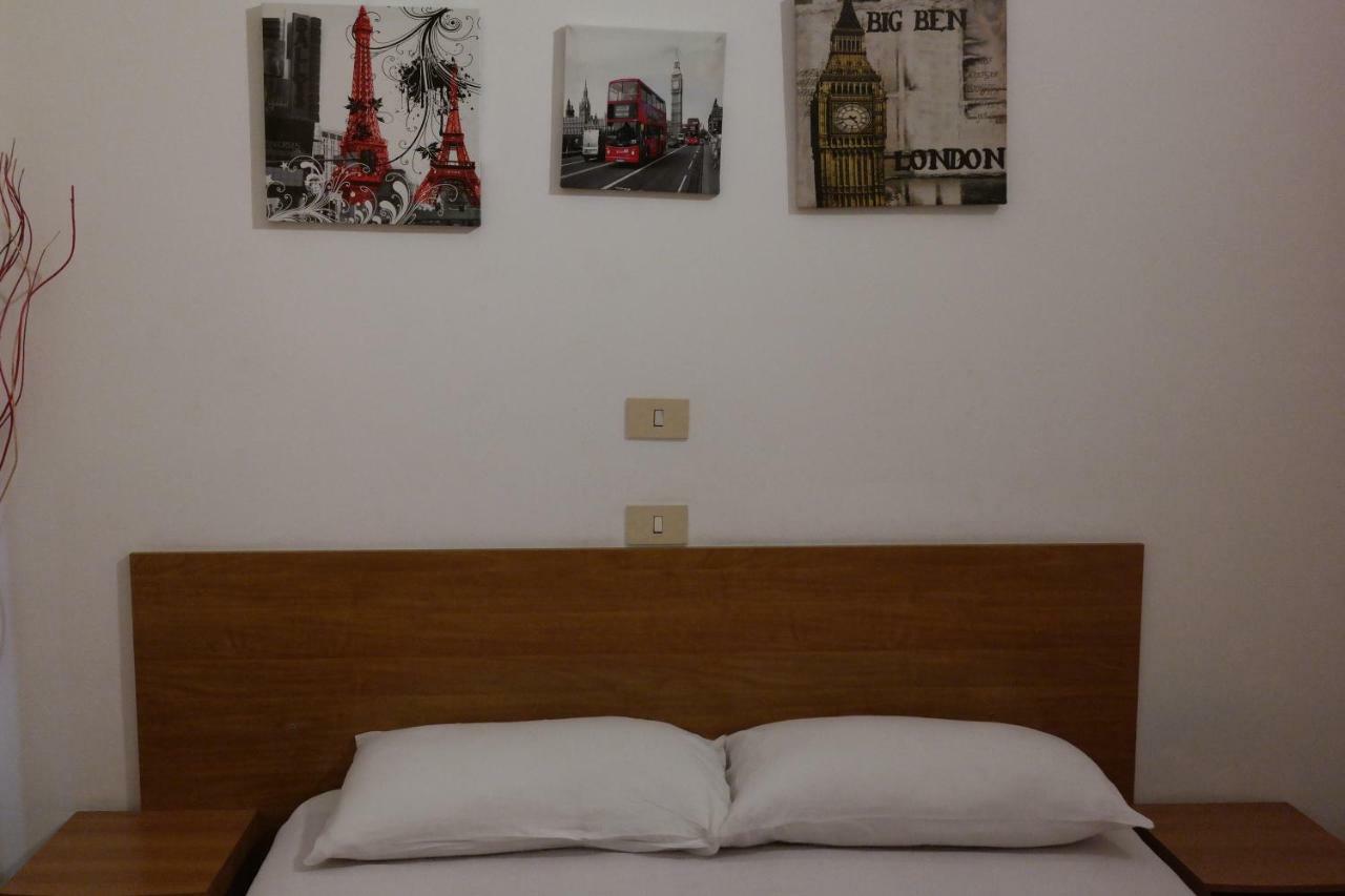Hotel Houston Livorno - Struttura Esclusivamente Turistica - Not For Business Or Workers Dış mekan fotoğraf