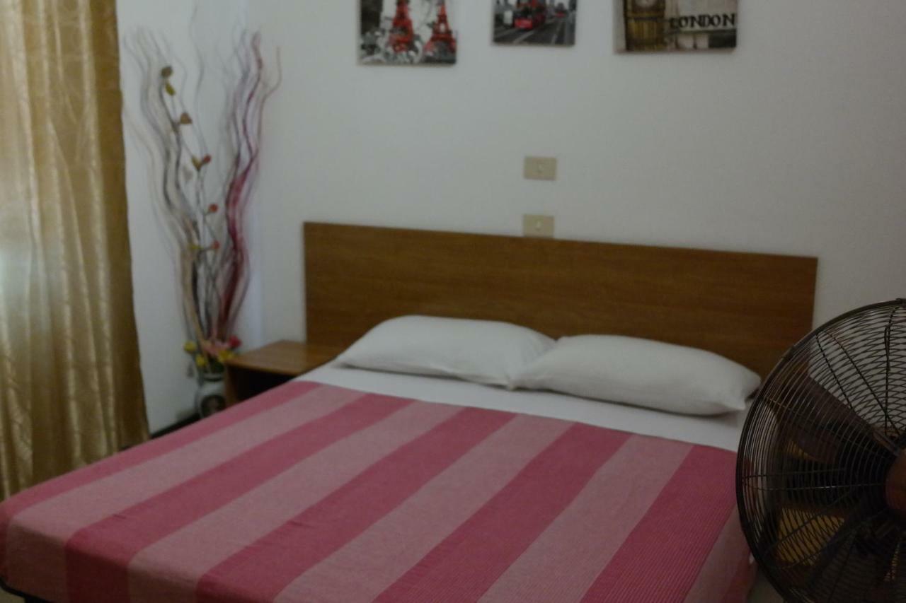 Hotel Houston Livorno - Struttura Esclusivamente Turistica - Not For Business Or Workers Dış mekan fotoğraf